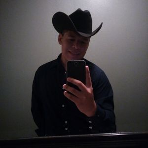 Meet your Posher, Fabian